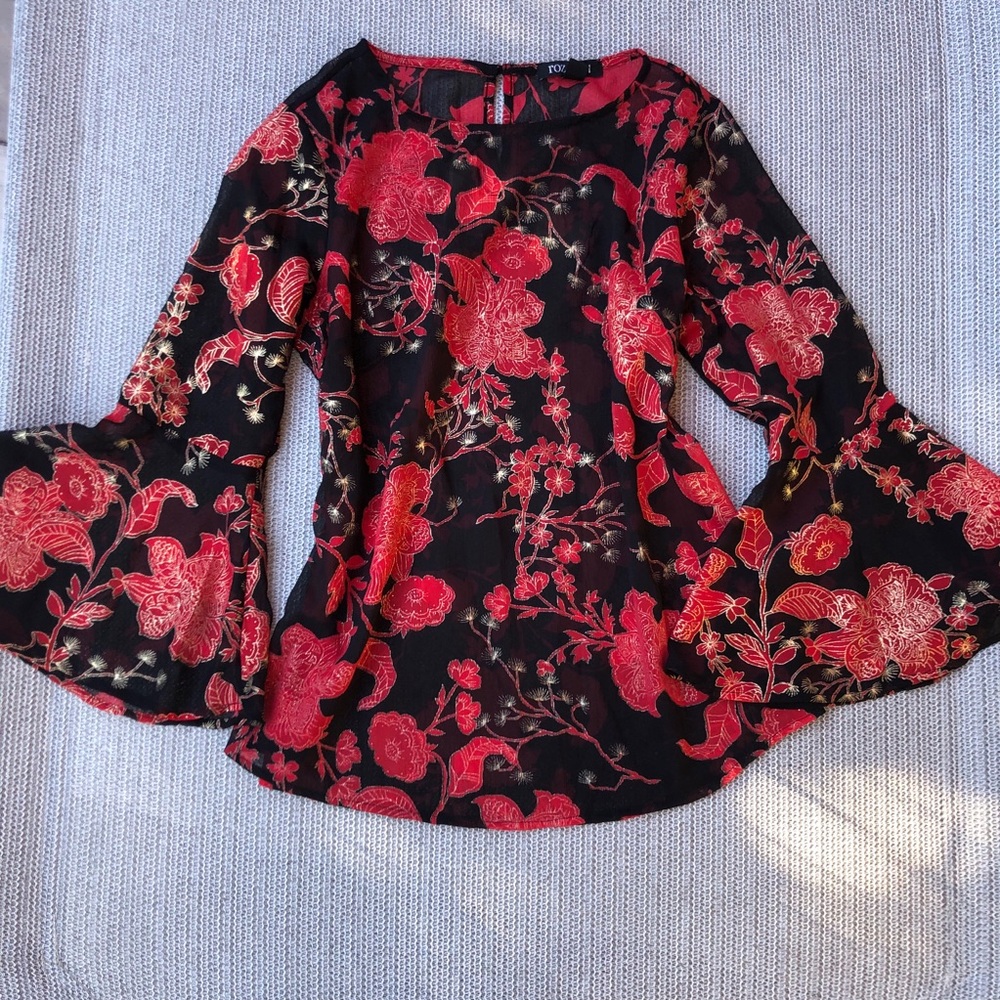 Roz & Ali Petite XS Sheer Blouse with Metallic Accents